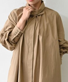 muuc 〈多彩な着方が叶う〉〈衿立て＆衿折り〉〈遠州織物の工場で織られた上質なコットン生地〉リボン紐付き多様衿 シャツワンピース