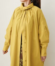 muuc 〈多彩な着方が叶う〉〈衿立て＆衿折り〉〈遠州織物の工場で織られた上質なコットン生地〉リボン紐付き多様衿 シャツワンピース