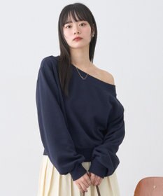 earth music&ecology ショート丈ワンポイント刺繍オフショルスウェット