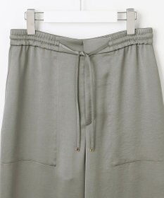 自由区 【カタログ掲載】ドレーピーサテンベイカー パンツ