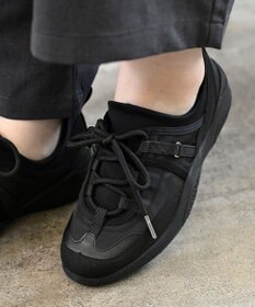 APOM 晴雨兼用　ウォーターレジストレースアップスニーカー