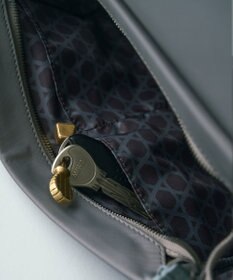 MIYABIYA LAQUOH【撥水加工】ミニマルナイロン ボディバッグ