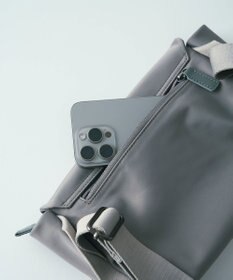 MIYABIYA LAQUOH【撥水加工】ミニマルナイロン ボディバッグ