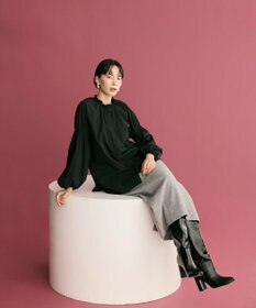 #Newans 【洗濯機可／撥水】シャーリングネック ボリュームスリーブシャツ