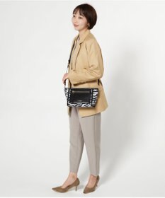 LA BAGAGERIE リサイクルレザー　フラップショルダー