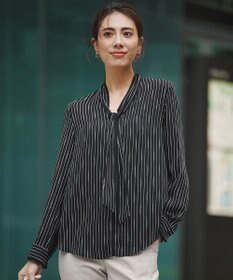 ICB 【新色追加】BackSatinAmunzen 配色ボウタイブラウス ブラックベース×ストライプチェーン柄