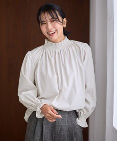 ANY フリルネックブラウス