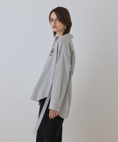 GRACE CONTINENTAL エンブレム刺繍シャツ