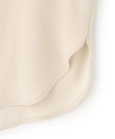 23区 バックサテンアムンゼン Vネック ブラウス