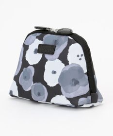 Y'SACCS 総柄プリントハーフムーンポーチ