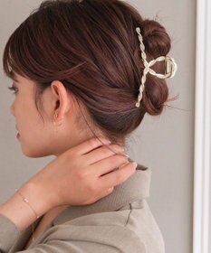 Phoebe 【WEB限定】ツイストパールバンスクリップ