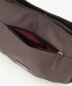 LA BAGAGERIE ポリエステルキャンバス　タックショルダー