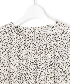 23区 【接触冷感/吸水速乾】ペインティングプリント ブラウス