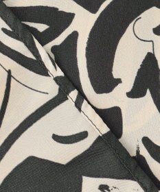 自由区 S 【カタログ掲載・洗える】モノトーンフラワープリント ブラウス