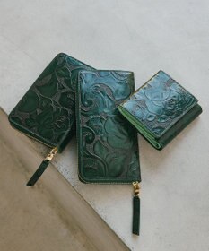 TOPKAPI 【TREASURE TOPKAPI】ローズエンボス ツヤ レザー ラウンドファスナー 二つ折り財布/パスポート対応