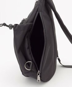 Y'SACCS 【Y’SACCS vous et】フロントファスナークロスボディバッグ