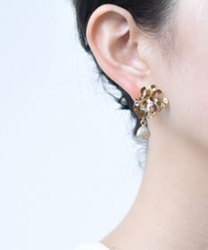 monshiro 【スワロフスキー】ネリネフラワー イヤリング