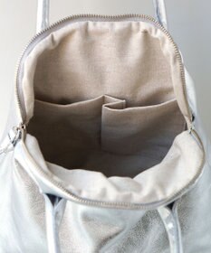 FOLNA RD ホイルレザーブガッティボストンバッグ