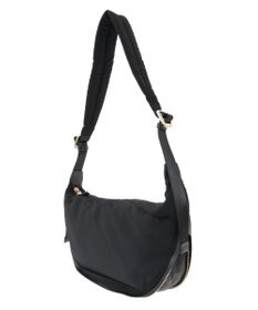 YECCA VECCA story.ハーフムーンクロスボディ