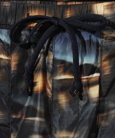 JOSEPH ABBOUD MOUNTAIN 【イタリア素材/軽量/撥水】X-CLIPPER夜景プリント ショーツ