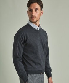 GOTAIRIKU 【家庭洗濯可能】イタリア糸 ハイゲージVネックニット