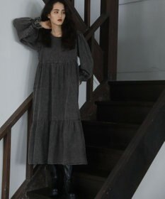 Green Parks ■ＥＳＣＡＲ　デニムピンタックカフスワンピース