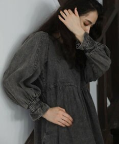 Green Parks ■ＥＳＣＡＲ　デニムピンタックカフスワンピース