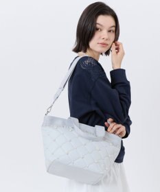 LeSportsac BUCKET TOTE W PEARLS/ミストグレーパール