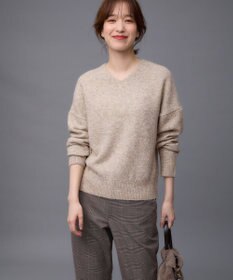 ANY シャイニースパンコールVネックニット