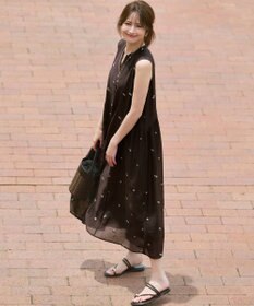 23区 L 【一部予約/WEB&一部店舗限定】シアーワッシャー 刺繍 ワンピース ダークブラウン×ベージュフラワー系