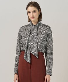 ICB 【30th ANNIVERSARY】 モノグラムプリントスムース ボウタイブラウス オフホワイト×ブラック系