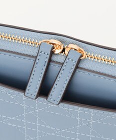 LA BAGAGERIE 【レザー×ステッチ】スクエアマルチポシェット