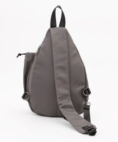 Y'SACCS 【Y’SACCS vous et】フロントファスナークロスボディバッグ