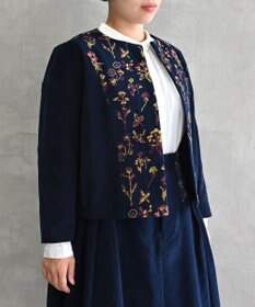 muuc 〈遠州織物の工場で織られたコットンコーデュロイ生地〉花刺繍ノーカラージャケット（セットアップ可能）