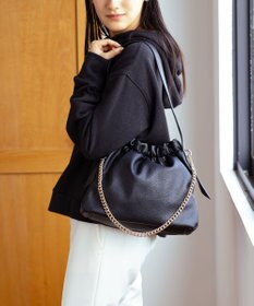 組曲 ギャザーワンショルダーハンドバッグ