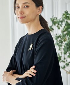 ANY パールイニシャルブローチ