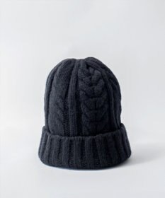AND WOOL 〈上質な素材と手仕事から生まれた優しいニット〉メリノウール・ケーブル編みニット帽子