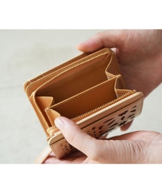 genten マルチカットワークミニ　二つ折り財布
