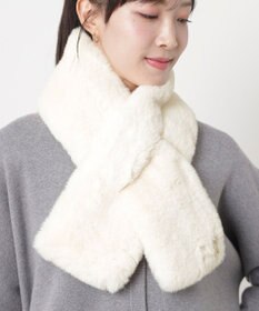 MOONBAT FURLA（フルラ）ビッグ差し込みファーティペット  アーチロゴ フェイクファー