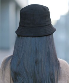 ATRENA リトルブラッシュ スエード調バケット