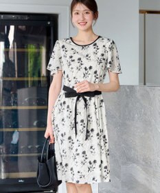 Tiaclasse ニュアンス柄サックワンピース