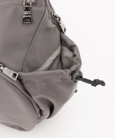 Y'SACCS 【Y’SACCS vous et】フロントファスナークロスボディバッグ