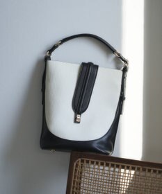 YECCA VECCA ポーチインショルダーバッグ