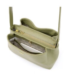 IBIZA イニシオ　牛革　ショルダーバッグ