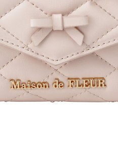 Maison de FLEUR ロンバスキルトリボンウォレット
