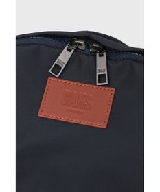 DAKS 軽量ナイロン×レザー ハウスチェックディテール PC収納バックパック