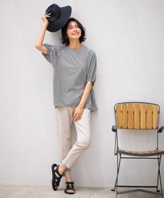 ANY サッカーギャザーバックペプラムブラウス