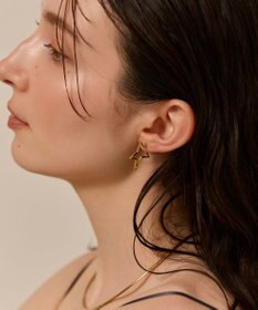 Phoebe 〈金属アレルギー対応〉スターフープピアス　ゴールド/ニッケルフリー