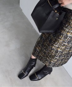 Bridget Birkin 【Bridget Birkin】アクセサリーパールチェーンショートブーツ