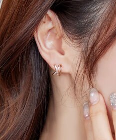 Tiaclasse 【金属アレルギー対応】クロスラインビジューピアス